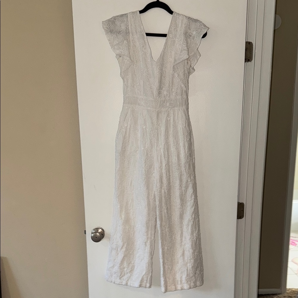 Chic White Embroidered Vineyard Vines Jumpsuit with Tie Back
